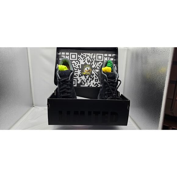 Nike Dunk Low  ducks of a feather black university of Oregon PE - Picture 1 of 6